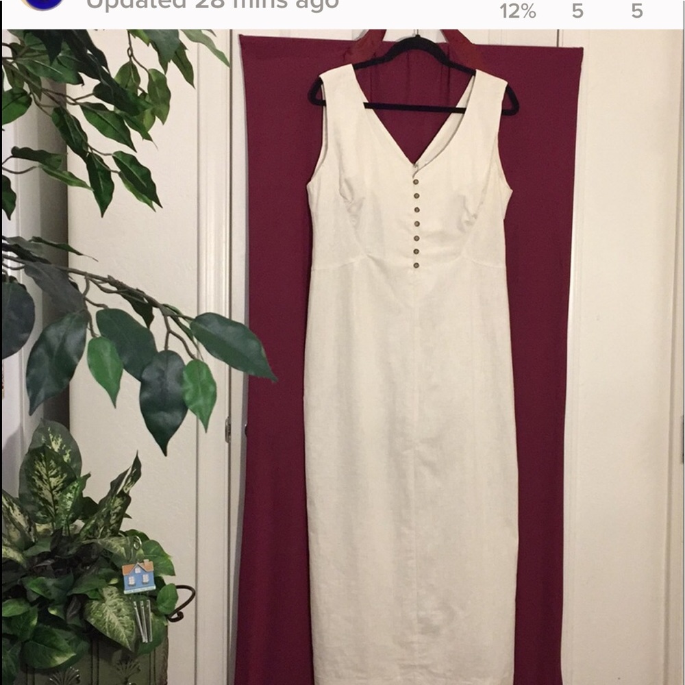 NWOT 💗V-neck  V-back summer fitted dress